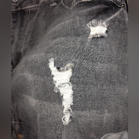 Gray and White Jean Shorts - Picture 5 of 7